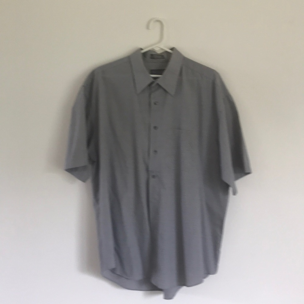 Van Heiden Men’s short sleeve dress shirt